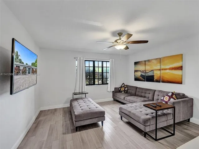 $4,950 | 2500 Northeast 19th Street, Pompano Beach, FL 33062