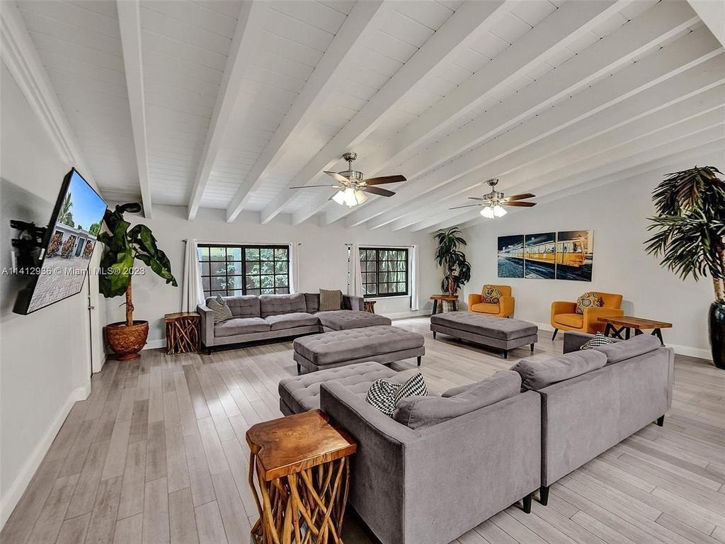 2500 Northeast 19th Street Pompano Beach, FL 33062 - Photo 3 of 39