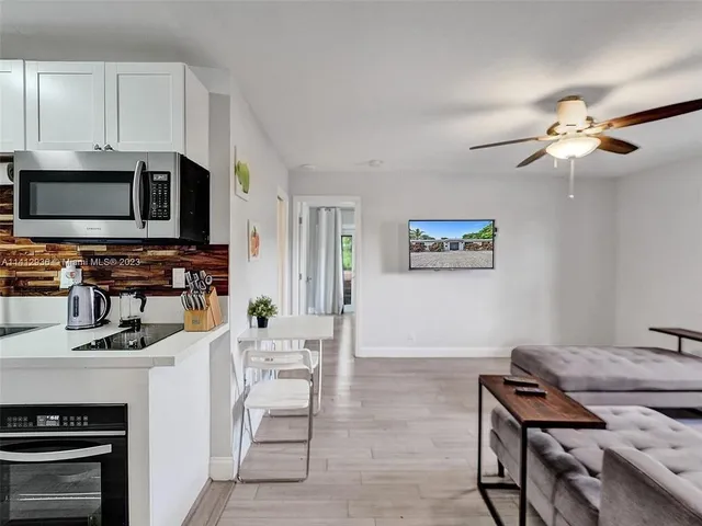 $4,950 | 2500 Northeast 19th Street, Pompano Beach, FL 33062