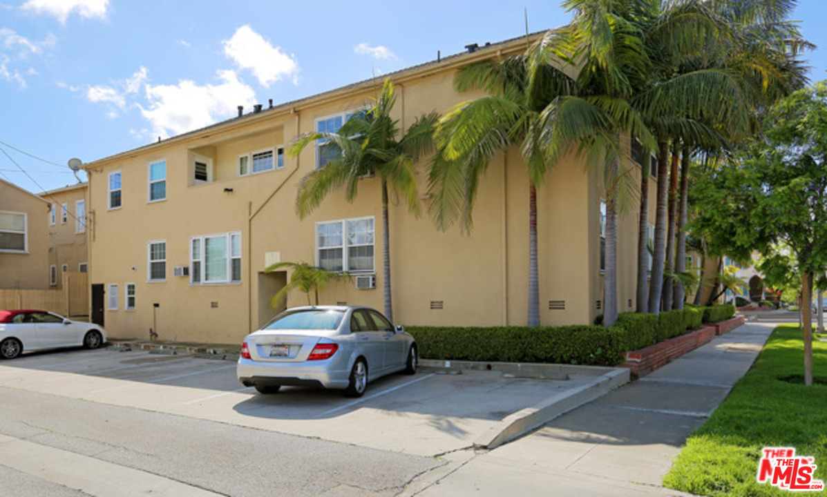 9595 West Olympic Boulevard Beverly Hills, CA 90212 - Photo 3 of 11