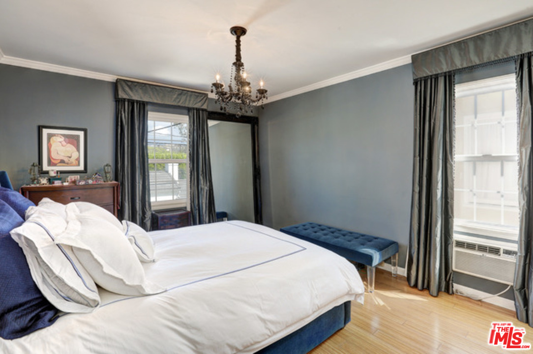 9595 West Olympic Boulevard Beverly Hills, CA 90212 - Photo 10 of 11