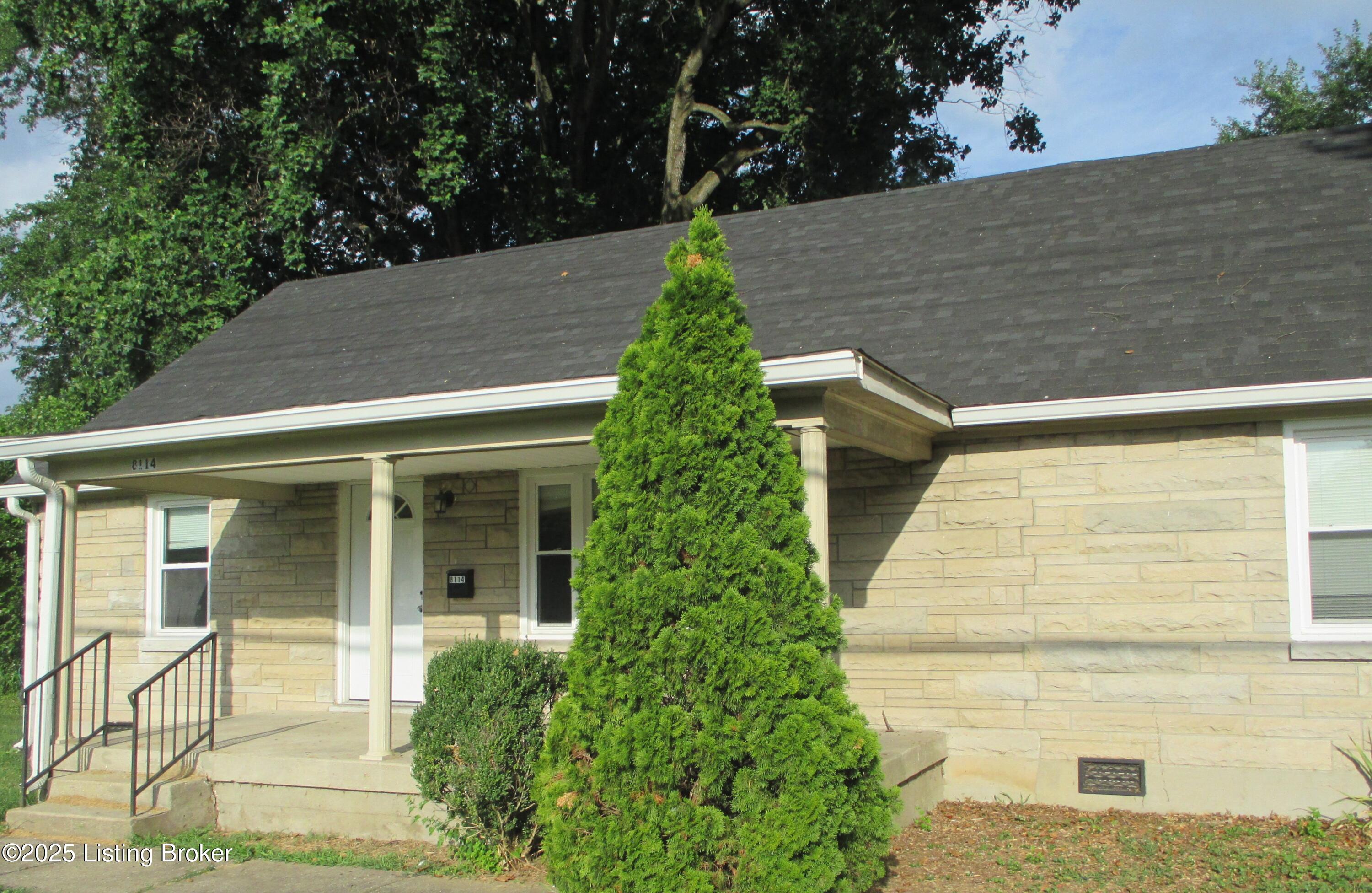 8114 Terry Road Louisville, KY 40258 - Photo 13 of 37 IMG_3220