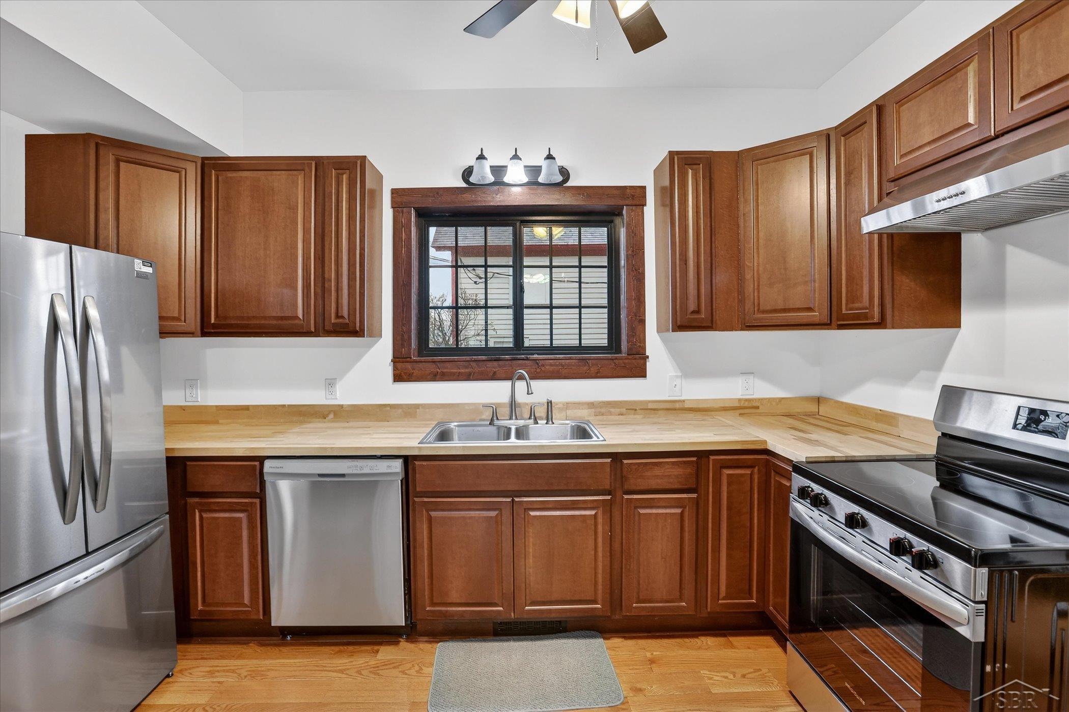 17 Union Street Sebewaing, MI 48759 - Photo 9 of 36