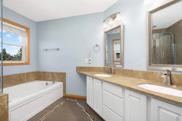 $3,500 | 17440 49th Avenue North, Plymouth, MN 55446