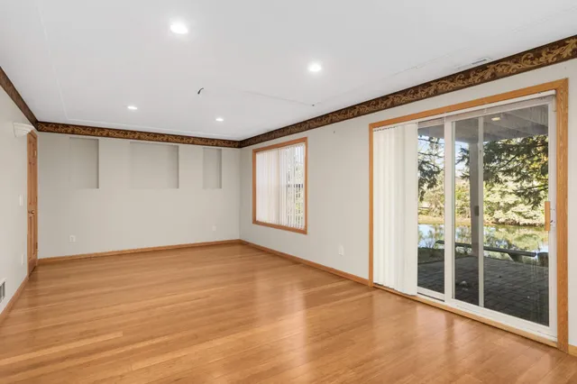 $3,500 | 17440 49th Avenue North, Plymouth, MN 55446