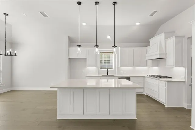 $626,475 | 516 Big Lake, DeSoto, TX 75115