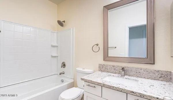 $2,695 | 411 North Central Avenue, Avondale, AZ 85323