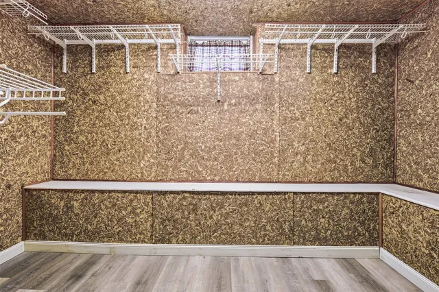 $250,000 | 401 South McLean Street, Bloomington, IL 61701