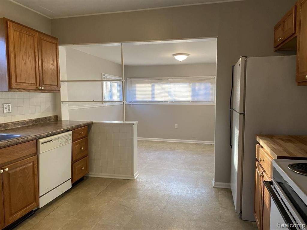2139 Romeo Street Ferndale, MI 48220 - Photo 4 of 13