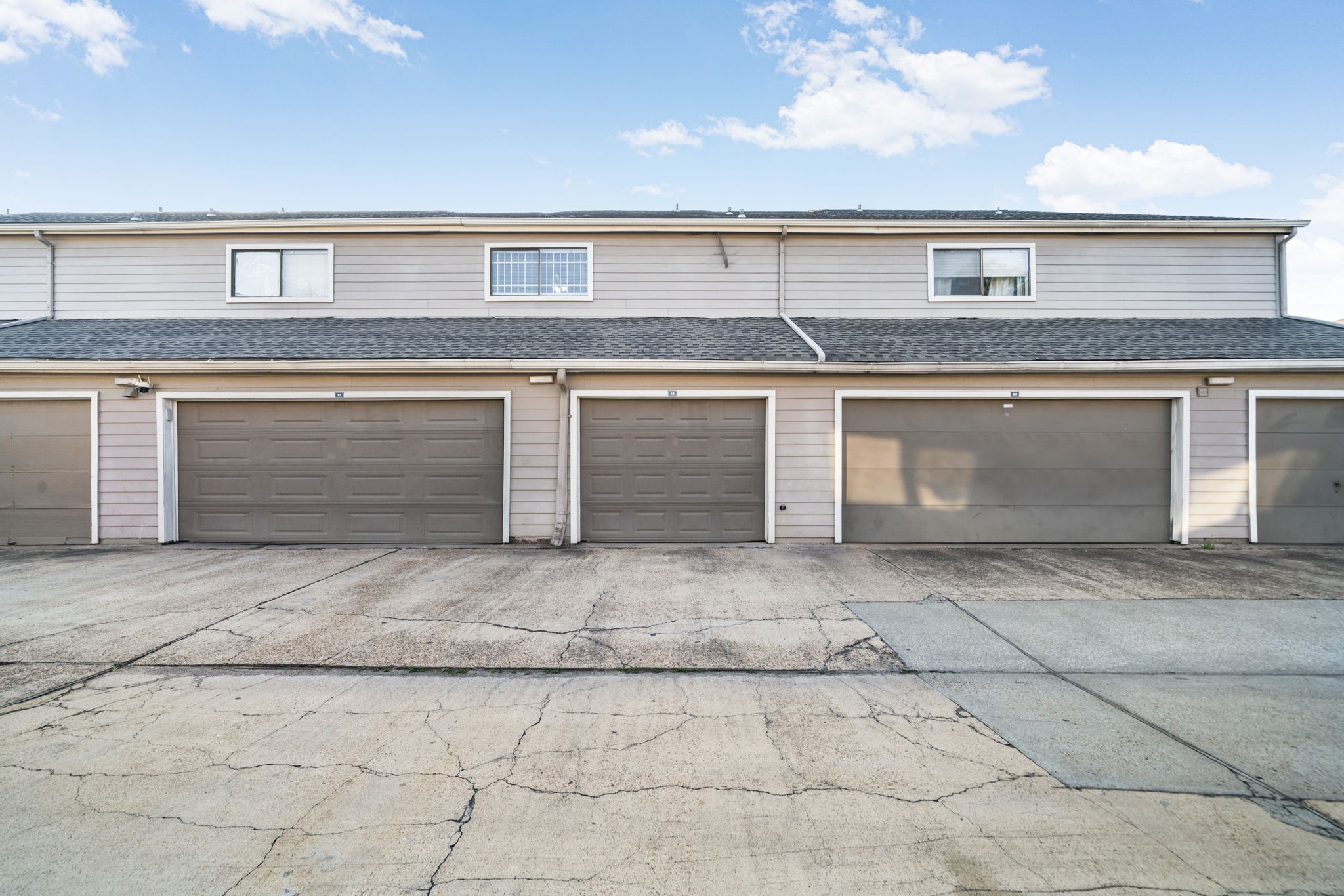 6701 Sands Point Drive, Unit 82 Houston, TX 77074 - Photo 23 of 23 a front view of a house