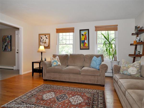40 Tilting Rock Road Wrentham, MA 02093 - Photo 2 of 29 Gallery Image 2