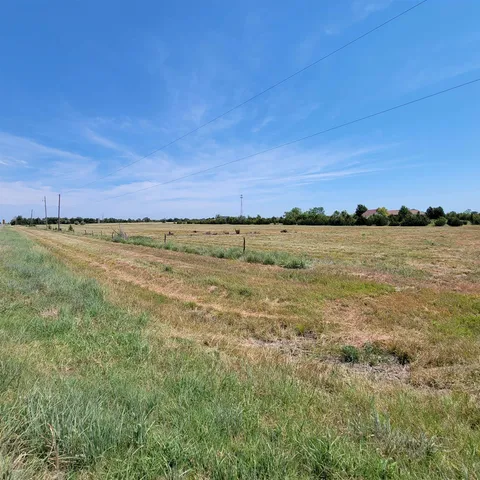 $195,000 | S South S Greenwich Road, Wichita, KS 67210
