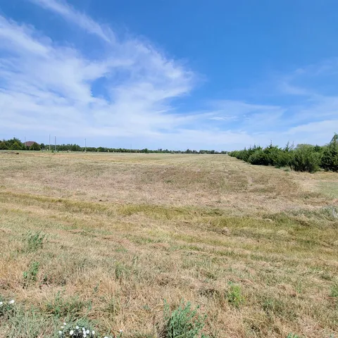 $195,000 | S South S Greenwich Road, Wichita, KS 67210