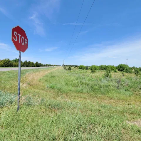 $195,000 | S South S Greenwich Road, Wichita, KS 67210