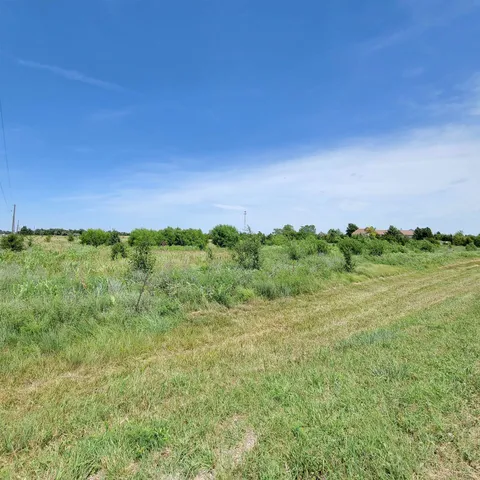 $195,000 | S South S Greenwich Road, Wichita, KS 67210