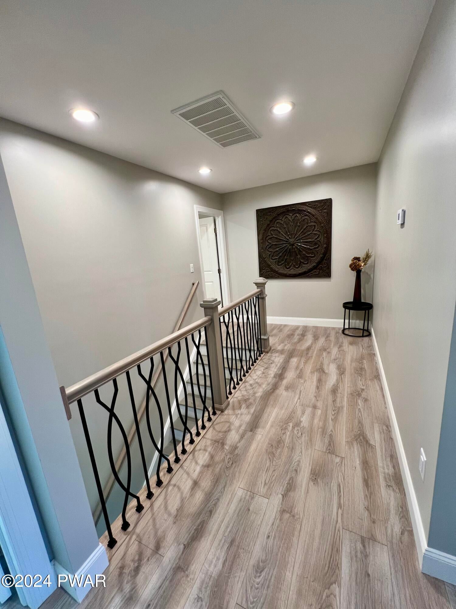 194 Aspen Road Dingmans Ferry, PA 18328 - Photo 21 of 29 hall-up