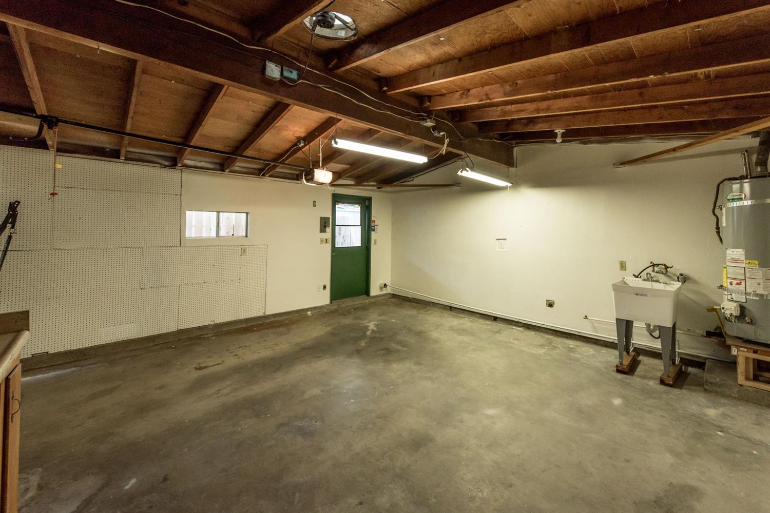 145 Rall Avenue Clovis, CA 93612 - Photo 24 of 25