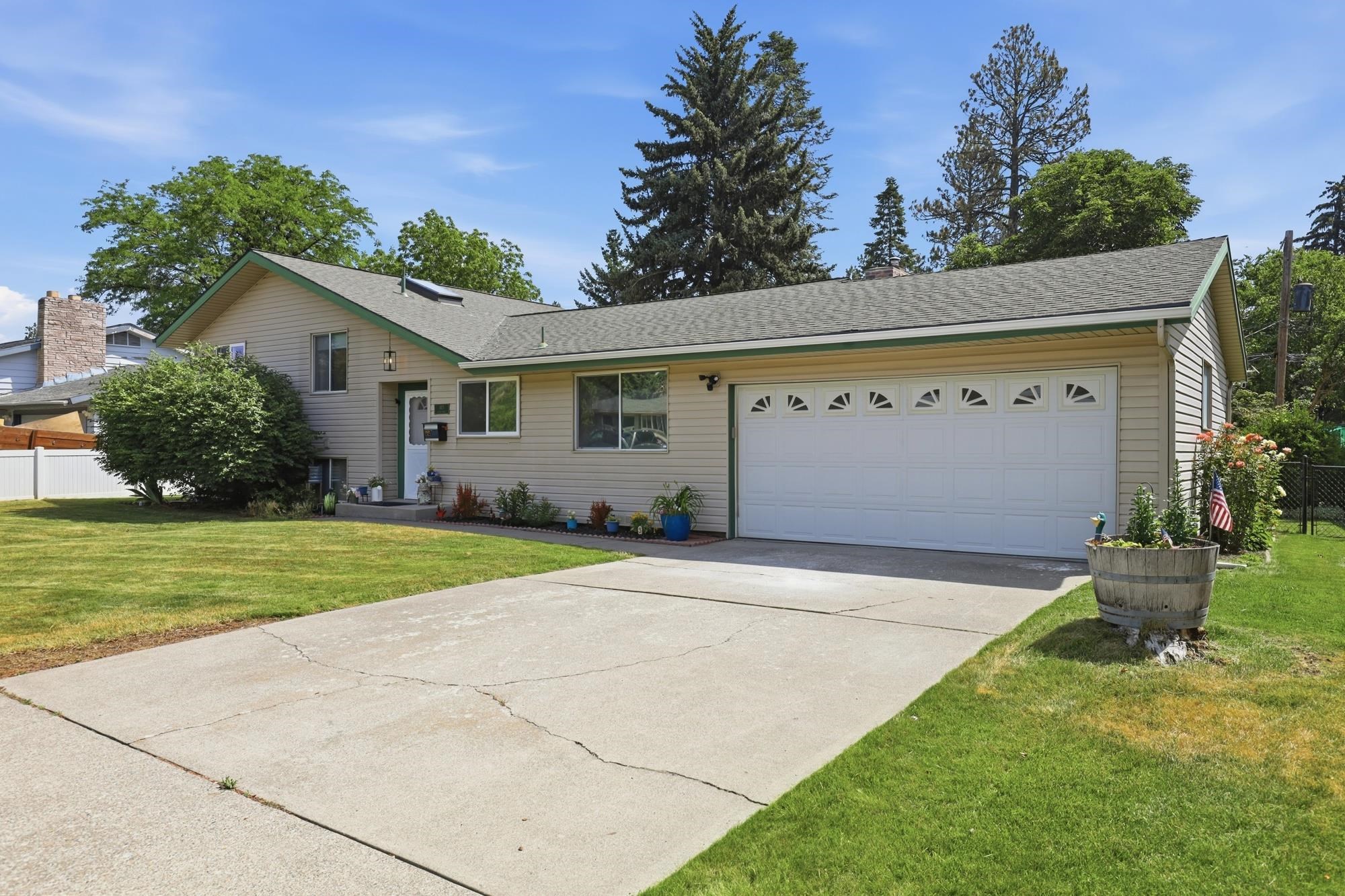 413 North 3rd Street Cheney, WA 99004 - Photo 2 of 47