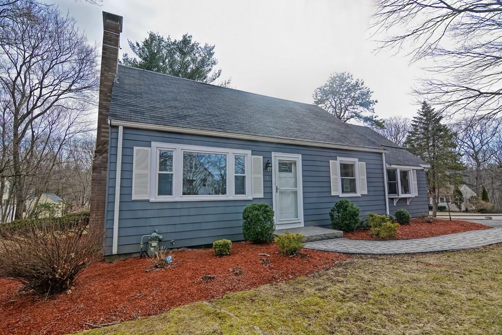 1 Stonybrook Road Sharon, MA 02067 - Photo 2 of 38 Gallery Image 2