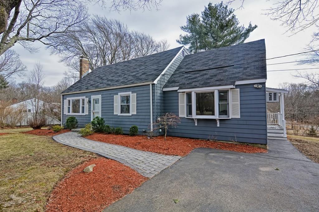 1 Stonybrook Road Sharon, MA 02067 - Photo 3 of 38 Gallery Image 3