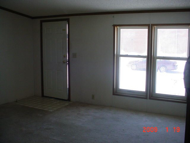425 Depot Street Butler, IN 46721 - Photo 3 of 9