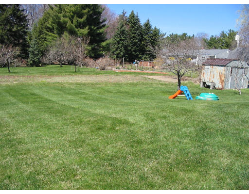 11 Donna Road Worcester, MA 01609 - Photo 3 of 8 Gallery Image 3