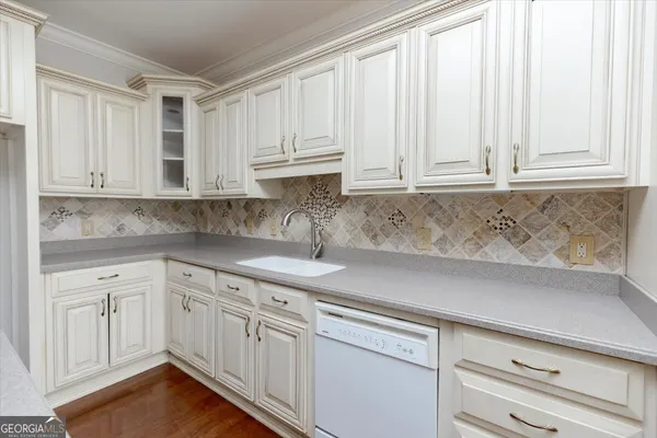 $599,000 | 32 Willow Lake Drive, Warner Robins, GA 31093