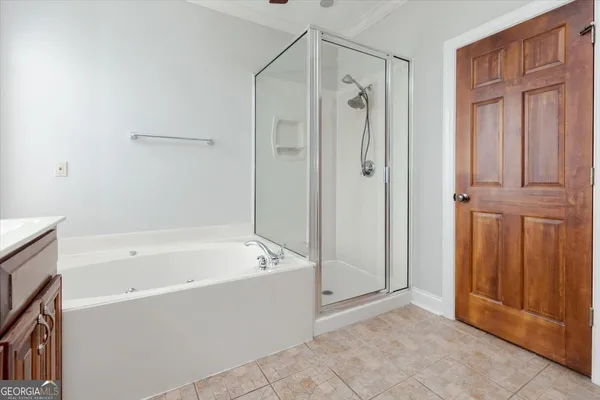 $599,000 | 32 Willow Lake Drive, Warner Robins, GA 31093