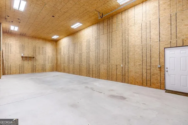 $599,000 | 32 Willow Lake Drive, Warner Robins, GA 31093