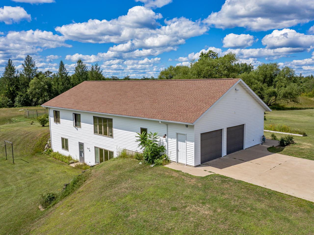 4517 Poplar Drive Rhinelander, WI 54501 - Photo 2 of 37 Gallery Image 2