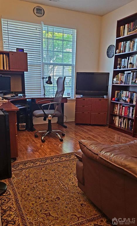 7 Pebble Creek Road Dayton, NJ 08810 - Photo 7 of 8 Gallery Image 7