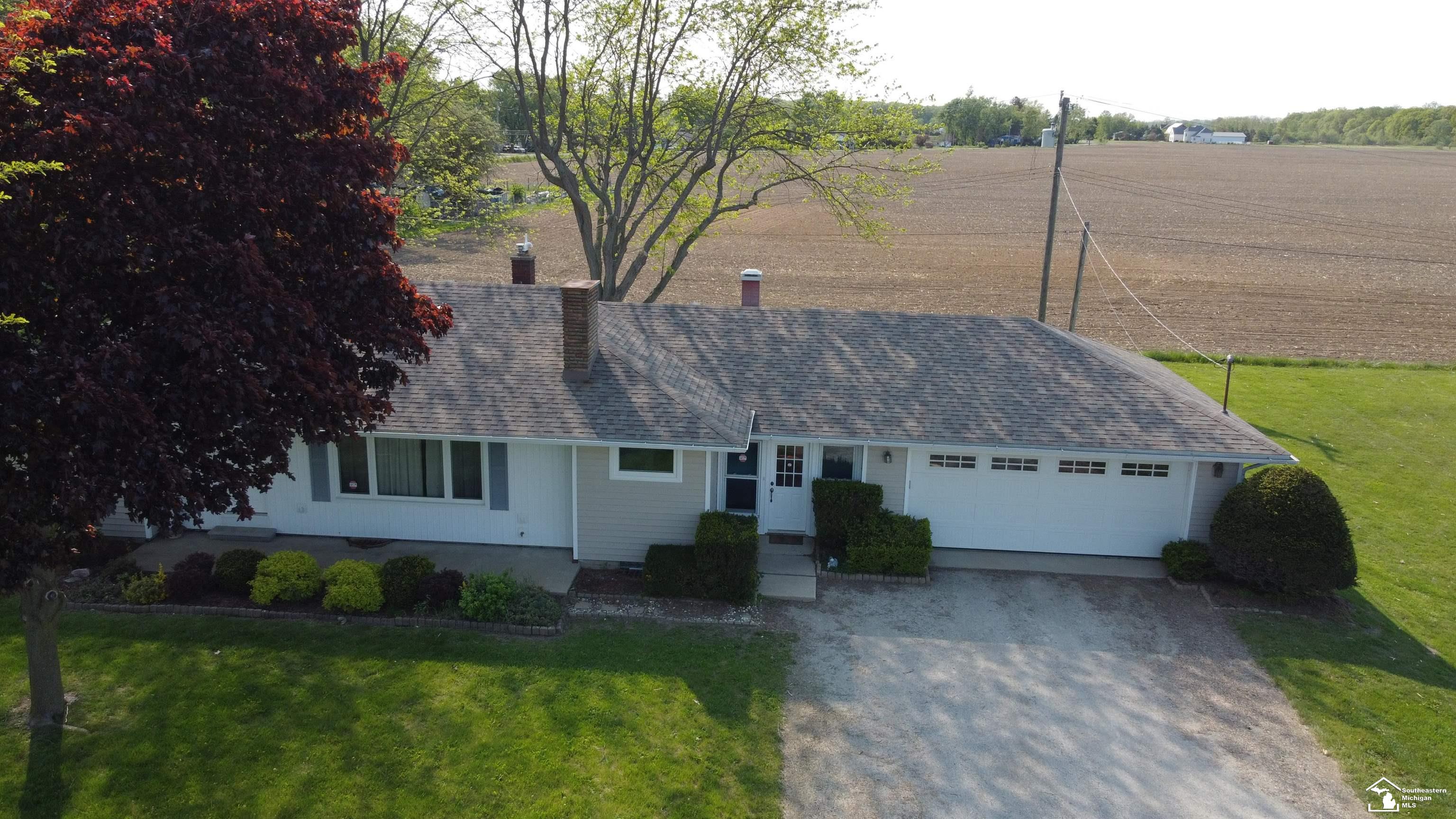 1550 South Raisinville Road Monroe, MI 48161 - Photo 2 of 37