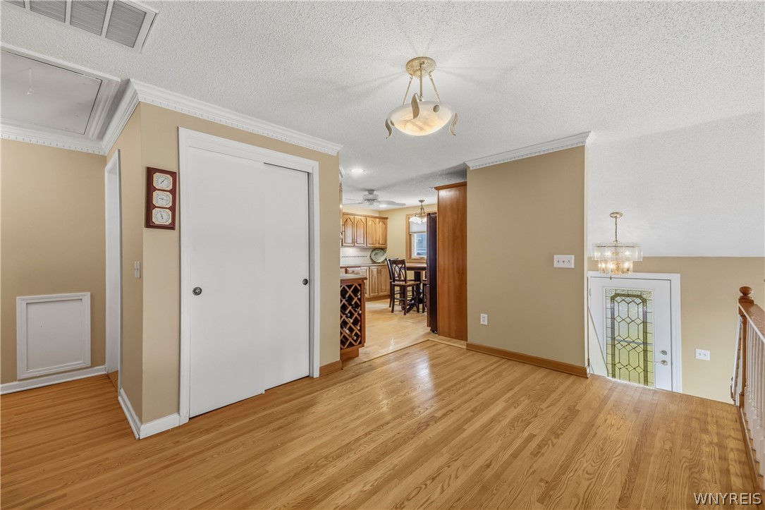83 Berkley Road Amherst, NY 14221 - Photo 11 of 40 Gallery Image 11