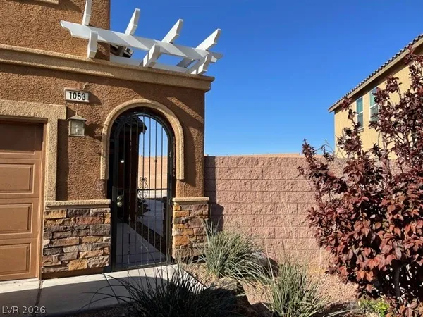 $2,350 | 1053 Cactus Rock Street, Henderson, NV 89011