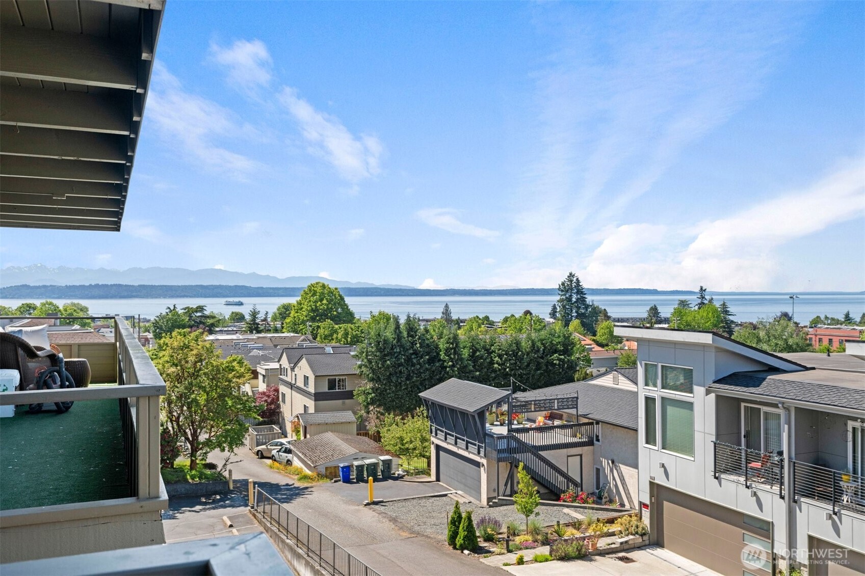 655 Main Street, Unit 305 Edmonds, WA 98020 - Photo 26 of 37