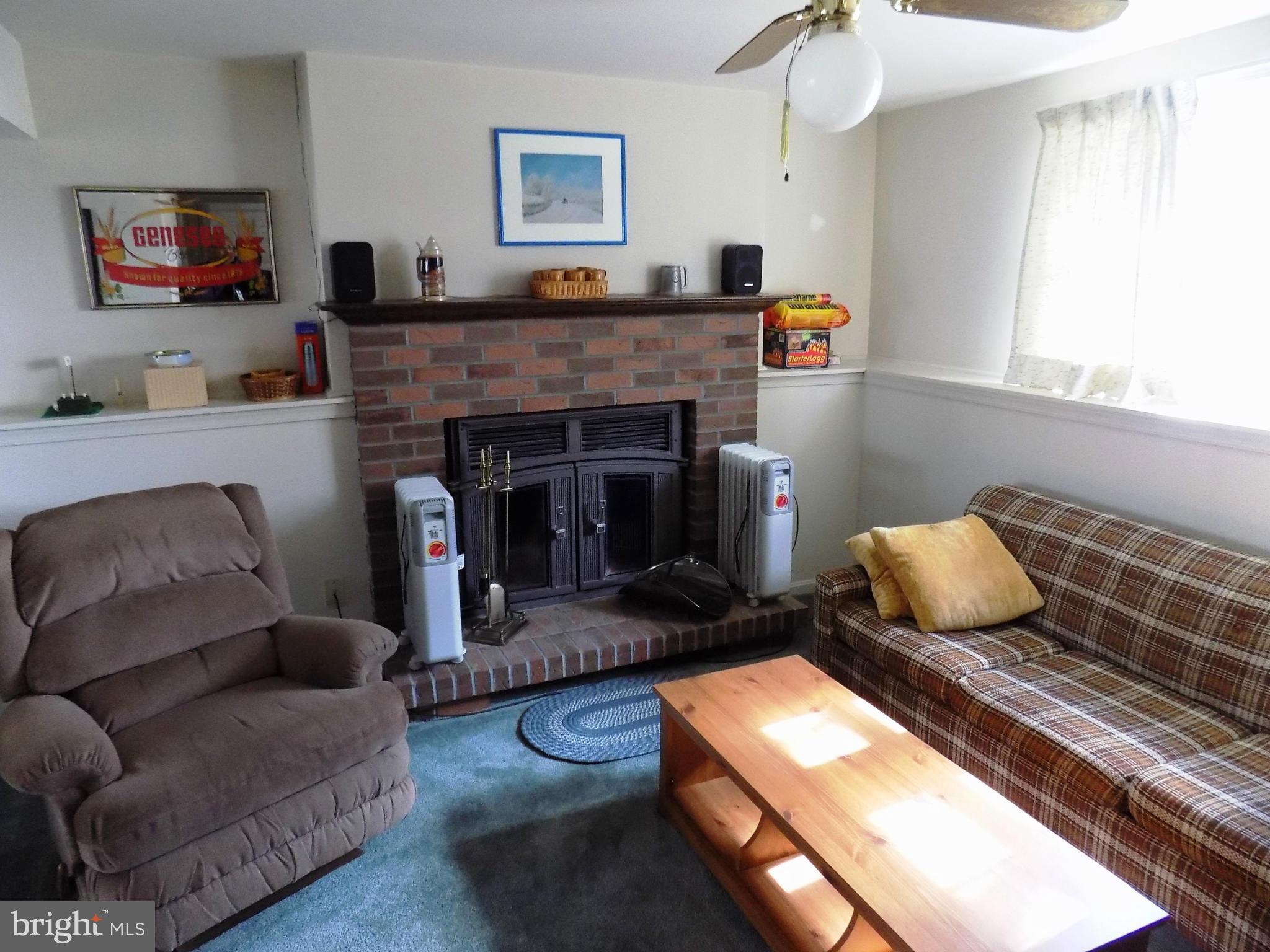 7616 Croydon Place Manassas, VA 20109 - Photo 28 of 30 Family Room