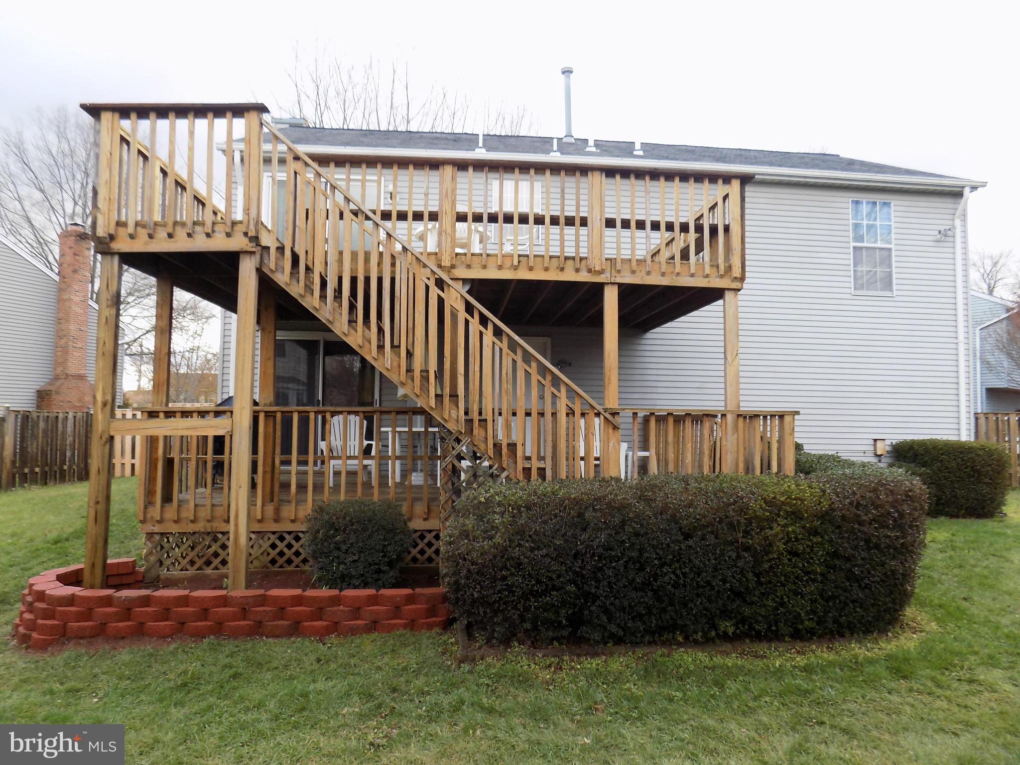 7616 Croydon Place Manassas, VA 20109 - Photo 4 of 30 Exterior (Rear)