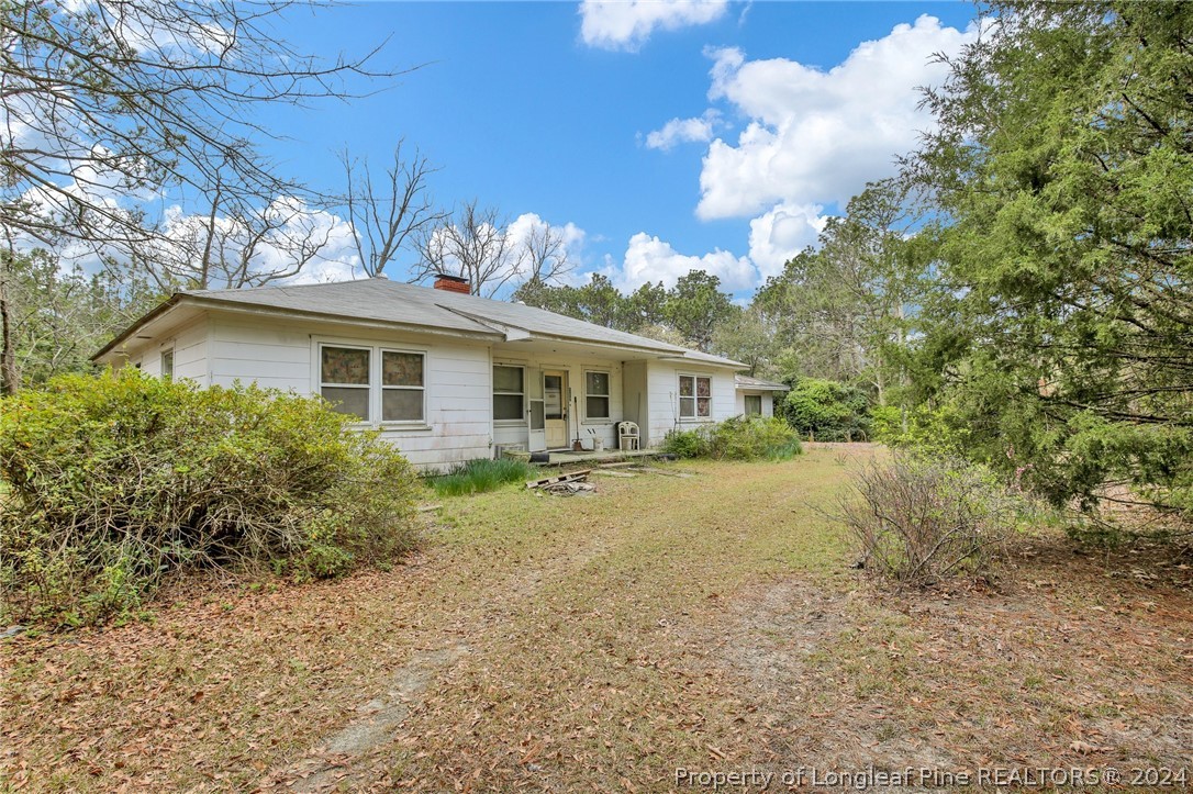 117 Weaver Road Aberdeen, NC 28315 - Photo 3 of 31 Gallery Image 3