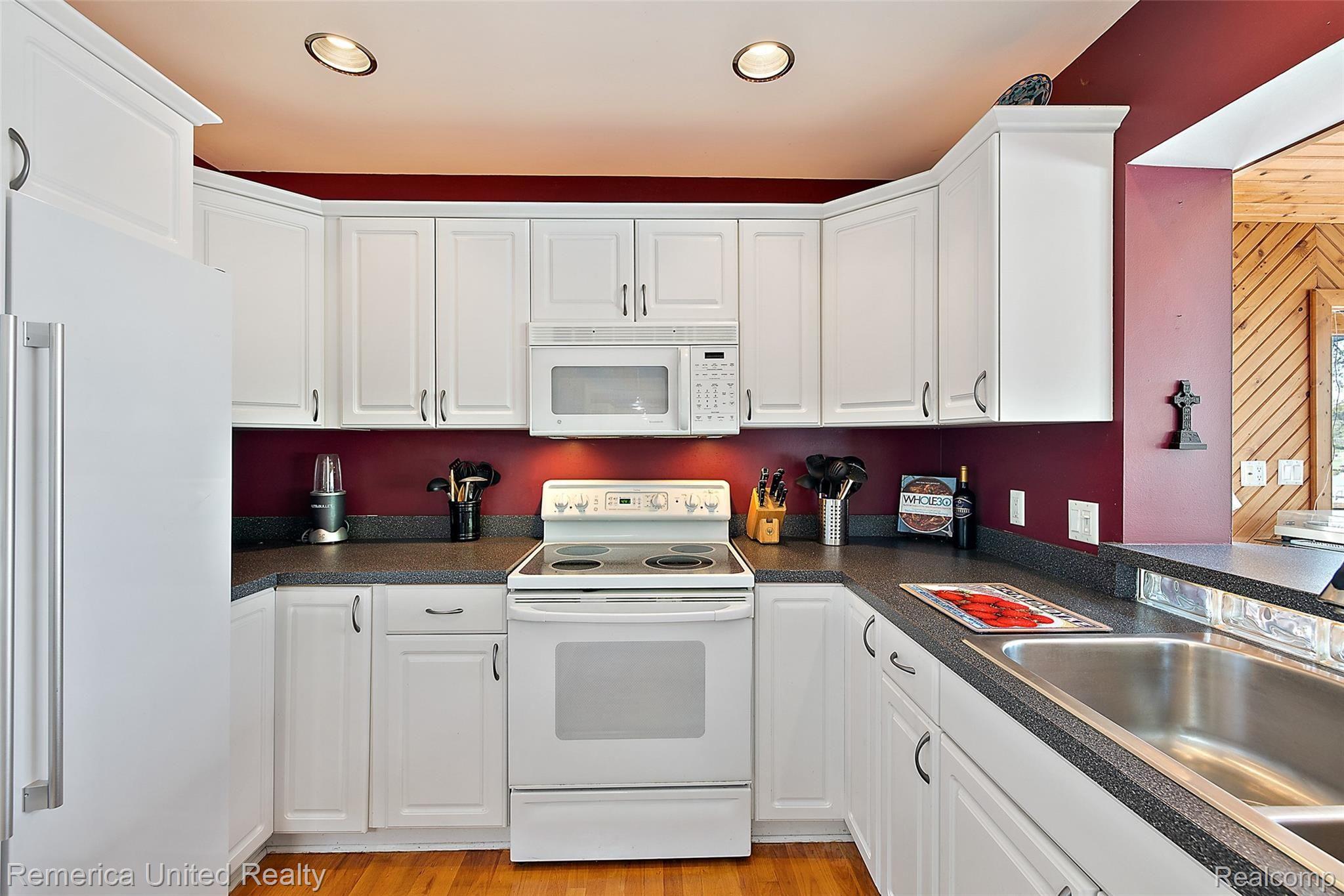 7230 Hatchery Road Waterford, MI 48327 - Photo 13 of 72 7230 Hatchery Rd-41.jpg