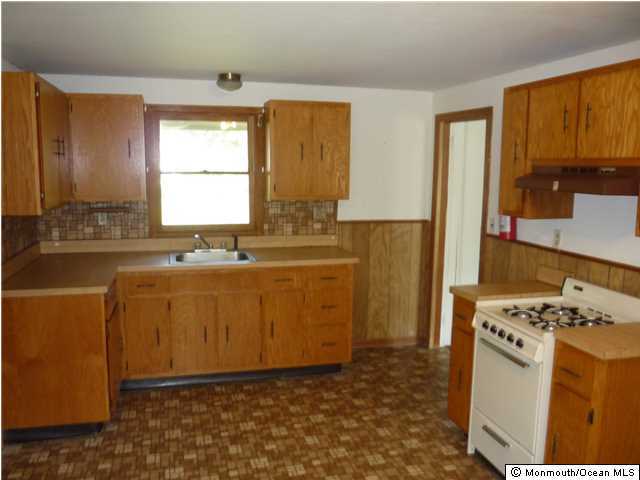 244 Maxim Road Howell, NJ 07731 - Photo 3 of 11 Additional Photo