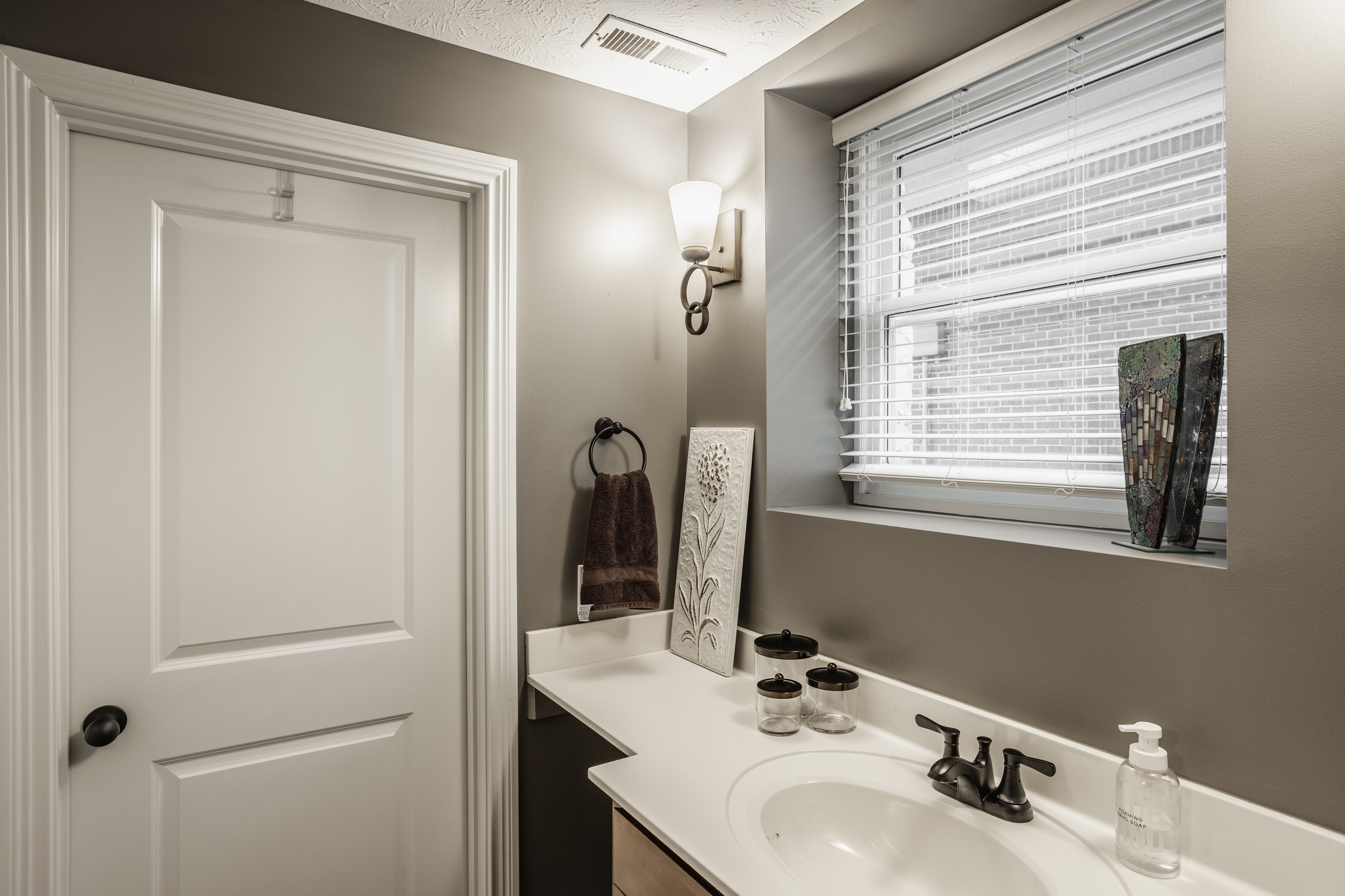 5813 Lawton Loop E Drive, Unit 4 Indianapolis, IN 46216 - Photo 25 of 35