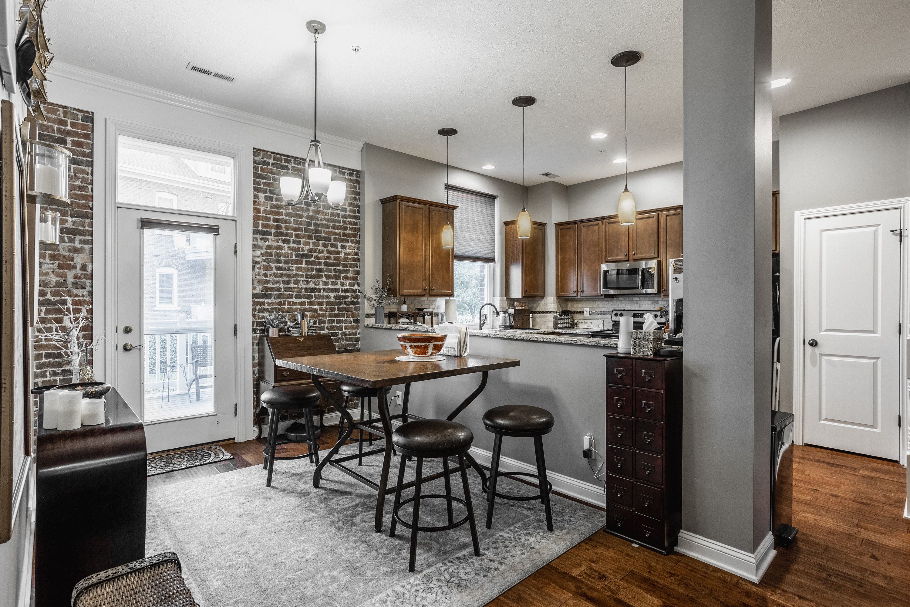 5813 Lawton Loop E Drive, Unit 4 Indianapolis, IN 46216 - Photo 8 of 35