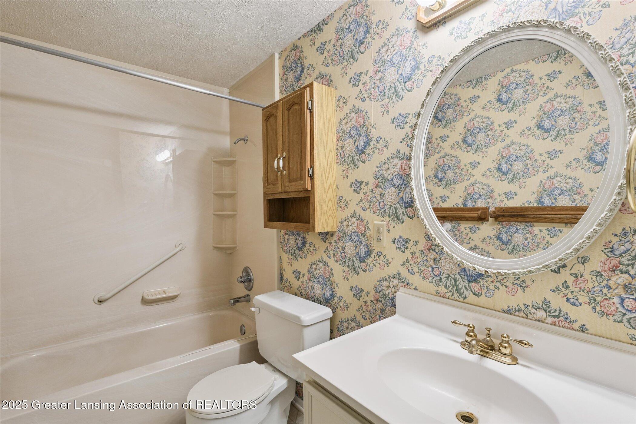3024 Norwich Road Lansing, MI 48911 - Photo 23 of 38 25-3024-Norwich-Rd-Lansing-MI-48911-Wind