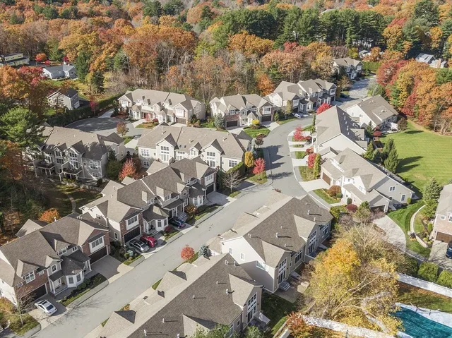 $1,390,000 | 527 Salem Street, Unit 42, Lynnfield, MA 01940