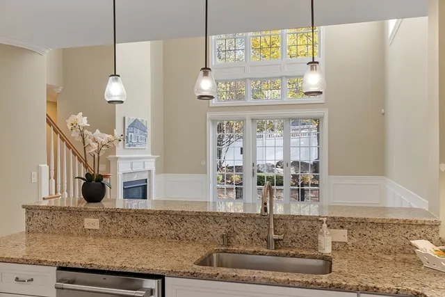 $1,390,000 | 527 Salem Street, Unit 42, Lynnfield, MA 01940