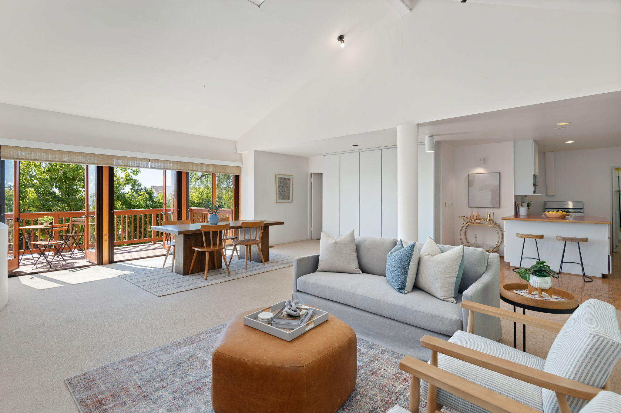 809 Moreno Road Santa Barbara, CA 93103 - Photo 13 of 31 Family Room