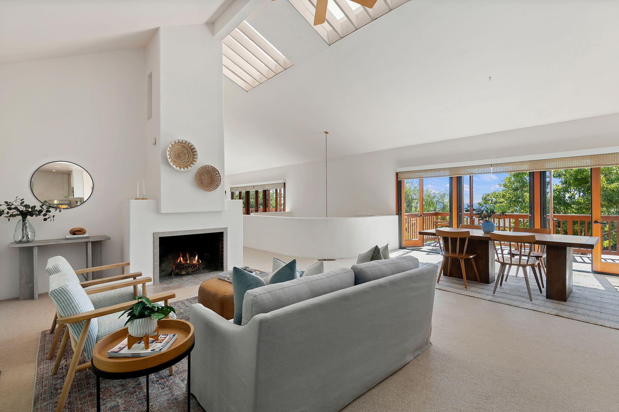 809 Moreno Road Santa Barbara, CA 93103 - Photo 15 of 31 Family Room