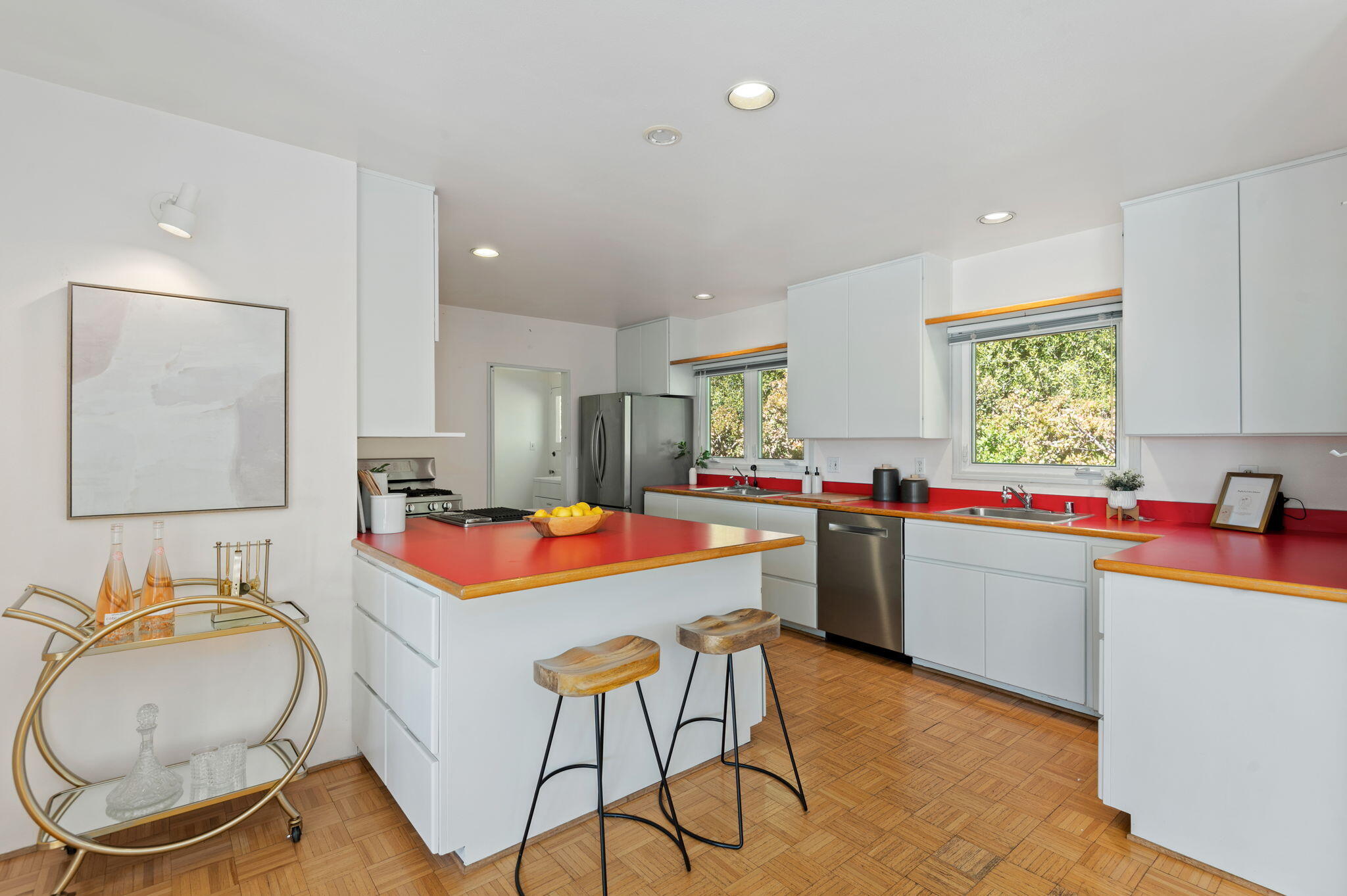 809 Moreno Road Santa Barbara, CA 93103 - Photo 16 of 31 Kitchen
