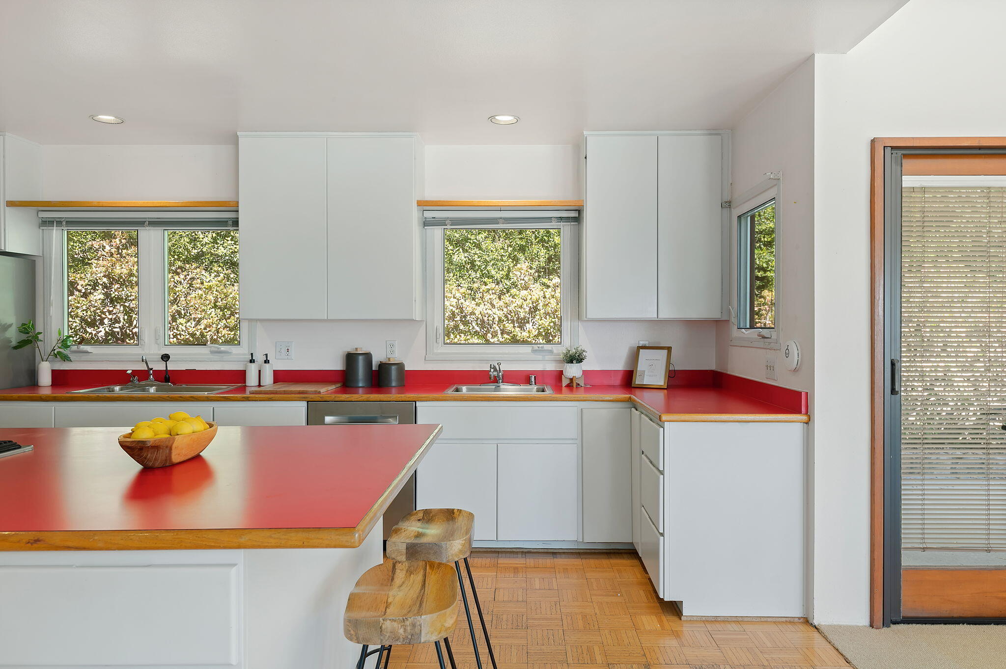 809 Moreno Road Santa Barbara, CA 93103 - Photo 17 of 31 Kitchen