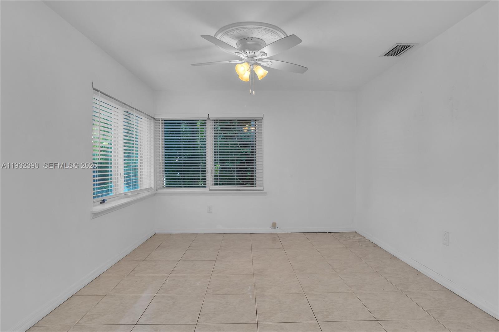 205 Northeast 16th Terrace Fort Lauderdale, FL 33301 - Photo 18 of 21 a view of empty room with window